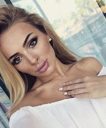 Соблазнительная красотка приглашает на свидание мужчину, готового к ярким и страстным приключениям. Я создана для твоих фантазий и желаний! 15156, 22 года